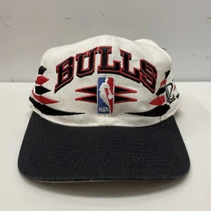 Vintage Chicago Bulls Logo Athletic Diamond Aztec Snapback Mütze Kappe weiß schwarz - Bild 1 von 11
