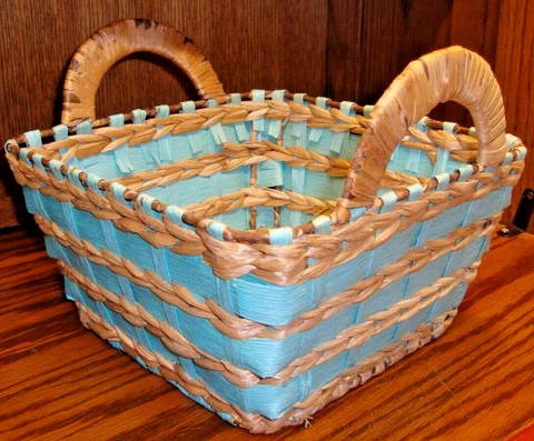BASKET Decorative Teal & Tan Wicker Wooden Square 9"x9"x5" Double Handles    845 Cover