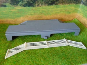 Hornby ~ R.507*010 Platform Steps with Fence ~ OO Gauge REF6124 - Foto 1 di 1