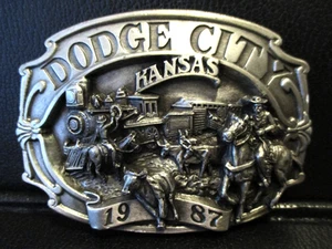 Dodge City Kansas Queen of Cowtowns 1987 Belt Buckle Texas Longhorn Cattle Drive - Picture 1 of 3