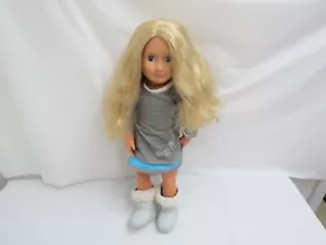 UNSERE GENERATION 18 ZOLL PUPPE BLONDE HAARE BLAUE AUGEN TOP ROCK STIEFEL BATTAT - Bild 1 von 4