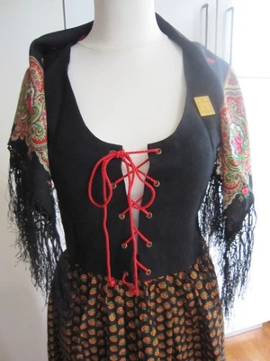 Costume tipico friulano taglia M gonna in cotone / gilet e foulard lana - Immagine 1 di 4