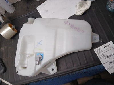 GMC Sierra 2500 HD 2025 depósito de lavado 3040117 Foto 1 de 3