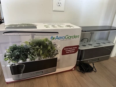 Гидропонная система AeroGarden Harvest Elite Slim 6-Pod 100695-BSS - Изображение 1 из 4