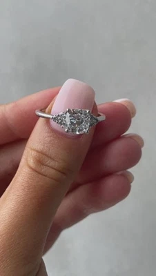 IGI Certified Lab Grown Diamond Engagement Ring 950 Platinum 1.60 CT Emerald Cut - Image 1 of 4