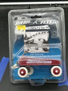 Radio Flyer-Miniature-1994-Model #3, A Unique Toy Great Desktop Novelty - Picture 1 of 2