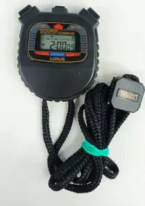 LORUS by SEIKO DIGITALE STOPPUHR MIT SCHLÜSSELBAND NEUE BATTERIE BESTÜCKT - Bild 1 von 10