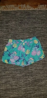 Genuine Kids from Oshkosh Girls Green Shorts 12 ,  5 pairs. - Image 1 of 3