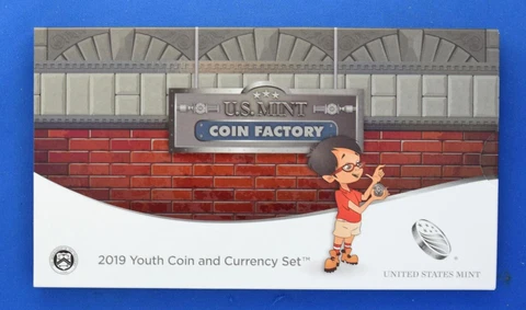 2019 YOUTH COIN and CURRENCY SET United States Coin Factory 19RX Cover