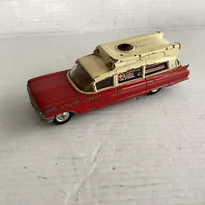 Corgi Toys Superior Ambulance On Cadillac Chassis Made In Gt. Britain - Picture 1 of 10