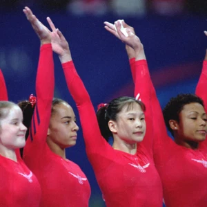 2000 Olympics: Women's Qualification, Gymnastics DVD- Chow/Khorkina/Ray/Slater - Picture 1 of 4