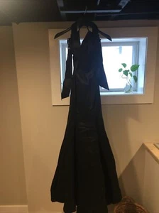 B Darlin Juniors' Bow-Back Mermaid Gown 971 - Picture 1 of 10