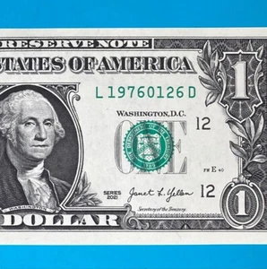 1976 January 26 : L 19760126 D BIRTHDAY NOTE $1 One Dollar Bill *UNC* - Picture 1 of 4
