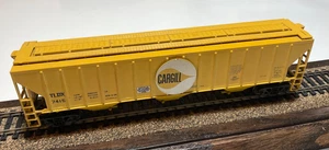 Athearn HO Cargill TLDX 7415 54’ 3 bahías tolva cubierta amarilla base personalizada suelta - Imagen 1 de 6