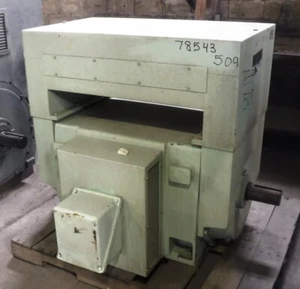 200 HP General Electric Motor, 1200 RPM, 509LL Frame, DPBB, 2300 V, 1.15 SF New - Picture 1 of 3
