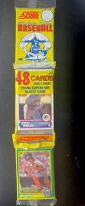 1990 SCORE Rack Pack 2x Ryan Sandberg Front & Error Back & Griffey Jr. Showing - Picture 1 of 6