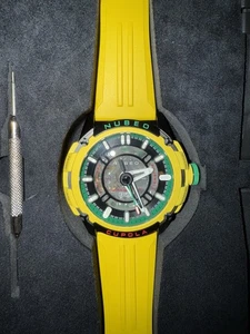 CUPOLA NUBEO L.E. KIT OROLOGIO GIALLO AUTOMATICO, ESAURITO!! DIFFICILE DA TROVARE - Foto 1 di 15