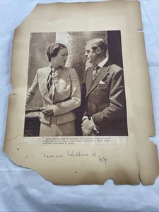 Vouge Copyright 1939 Luna de Miel Duque y Duquesa de Windsor Página de Libro de Recortes - Imagen 1 de 5