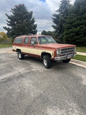 Chevrolet Suburban Sierra Grande 1977 Foto 1 de 4