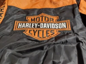 Harley-Davidson Motorcycles Nylon Jacke Mantel Spell Out Sleeve Back Patch Orange - Bild 1 von 9