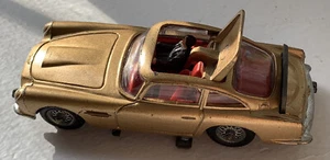 Corgi Toys 1965 #261 James Bond's Aston Martin DB5 - GOLD - Great Britian NICE ! - Picture 1 of 12