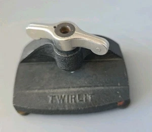 Vintage TWIRLIT Cast Iron Single Hole Punch #401 Duvinage  Hagerstown MD  - Picture 1 of 3