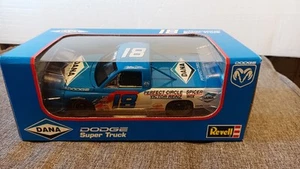 Revell #18 Dana Dodge Super Truck Maßstab 1:24 Diecast NEU in Box - Bild 1 von 5