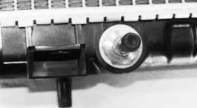 NEW RADIATOR ASSEMBLY FOR NISSAN ALTIMA 2.4L 1993-1997 NI3010104 214600Z000 - Image 1 of 3