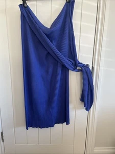 Marccain Lightweight Shawl - 100% Virgin Wool Excellent Condition - Picture 1 of 2
