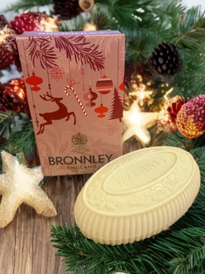 BRONNLEY CHRISTMAS SOAP 100g Apple & Cinnamon Scent - Boxed