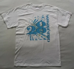 VTG Chris Johnson Tenn. Titans #28 Graphic T-Shirt SZ M 2010 NWOT White - Picture 1 of 4
