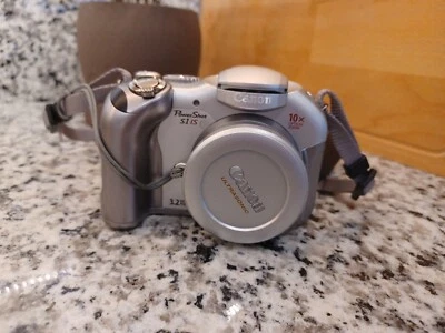 Canon PowerShot Digital Camera S1 IS Silver 3.2 MP 10x Optical Zoom UNTESTED - Image 1 of 4