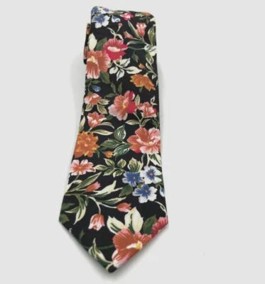 $55 Bar Iii Para hombres Negro Floral Delgado Ajustado Clásico Corbata Autoatada 54 x 2.75 Foto 1 de 2