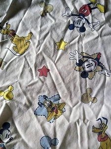 Sábana de cuna ajustada de estrellas de Disney Mickey Mouse mezcla algodón poliéster - Imagen 1 de 4