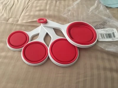  4 Piece Silicone Collapsible Measuring Cups Brand New - Image 1 of 4