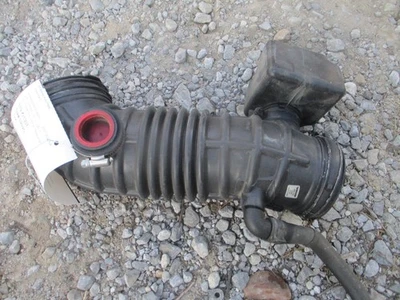 2007 Sedona Air Cleaner Rubber Hose - Image 1 of 4