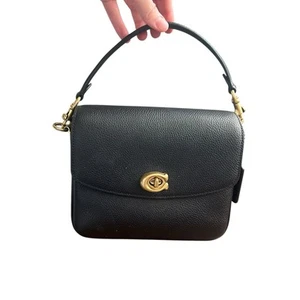 Borsa a tracolla Coach Cassie 19 in pelle nera con ciottoli 88346 usata - Foto 1 di 17