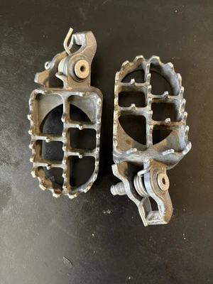 IMS 72219 Super-Stock 脚钉 本田 CRF450R 2002-16 CRF250R 2004-16 美国制造 — 第 1/4 张图片