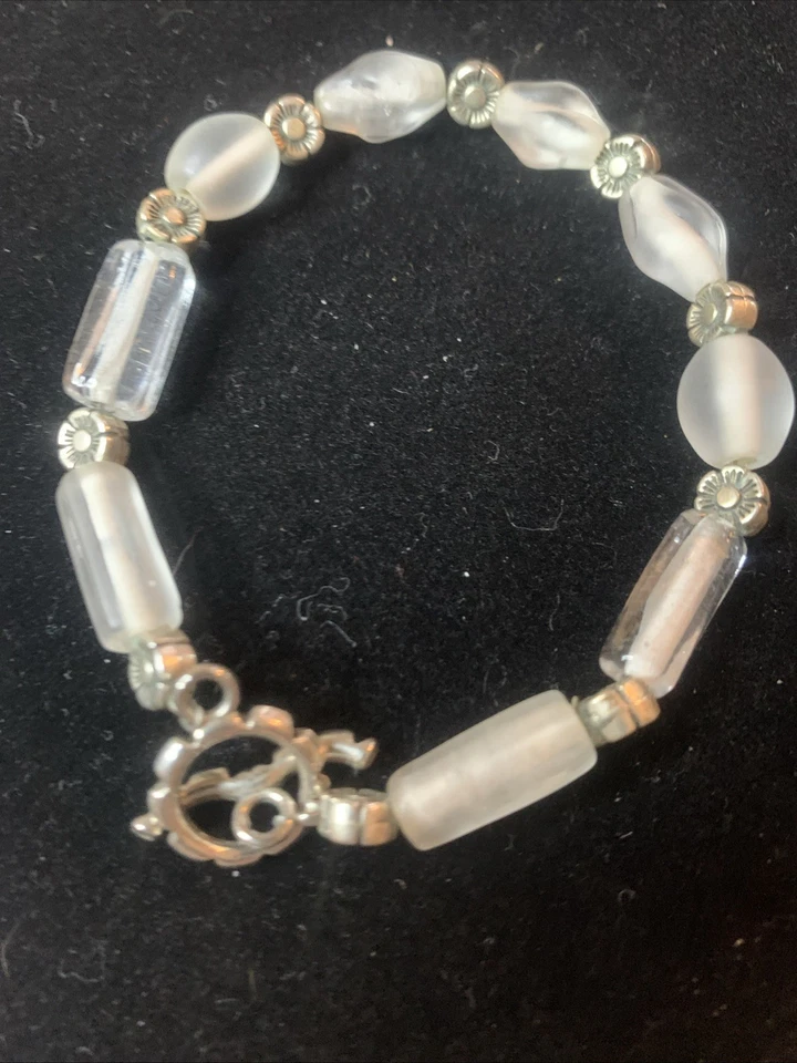 Pulsera de cuarzo transparente real con cierre y detalles de plata de ley Foto 1 de 1