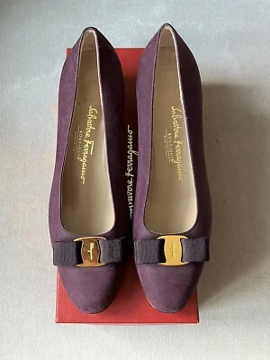 Salvatore Ferragamo Vara Lillaz Purple Plum Suede Bow Pumps Heel Shoes 10 B New - Изображение 1 из 4