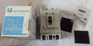 MITSUBISHI No Fuse Breaker 3 Pole 32 Amp NF63-HW - Picture 1 of 7
