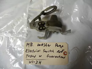 Mercedes Benz W115 W114 W108 Windshield Washer Foot Pump & Switch OEM .... UC-3H - Foto 1 di 6