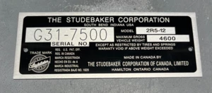 STUDEBAKER Studebaker MODELO HECHO CANADA NÚMERO DE SERIE PLACA DE DATOS ETIQUETA DE IDENTIFICACIÓN Grabado - Imagen 1 de 4