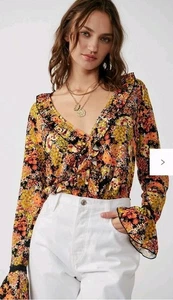 Free People Women's Heat Wave Bodysuit Size M NWT $88 Floral Lace Buttons - Foto 1 di 7