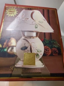 Lenox Holiday Nouveau Gold Weihnachten Teelicht Kerzenlampe Lichterkette Stechpalme Efeu - Bild 1 von 15