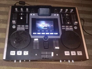 Numark iDJ2 iPod Dock With Universal No Power Adapter Used Condition - Picture 1 of 3