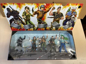 Raro GIJOE 5 Figure 25 Anniversary Set SNAKE EYES LADY JAYE HAWK SELCE NAUFRAGIO - Foto 1 di 5