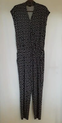 Jumpsuit von "Lascana" Überlappender V-Ausschnitt, Schwarz/Weiß Gr. 36 - Bild 1 von 3