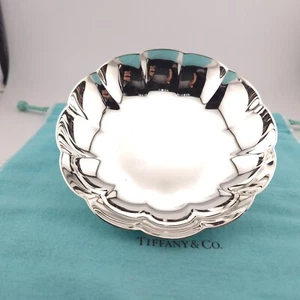 Tiffany & Co. Sterlingsilber überbackene Schale Schüssel Macher 22951 - 5,25" breit - Bild 1 von 8