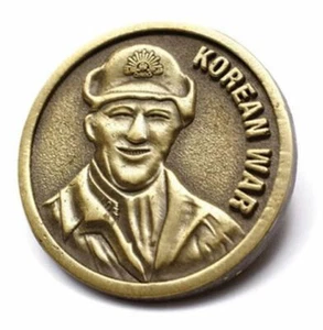 2614 KOREA KOREAN WAR 20MM 3D ANTIQUE BRASS LAPEL PIN BADGE ON CARD ANZAC - Picture 1 of 1